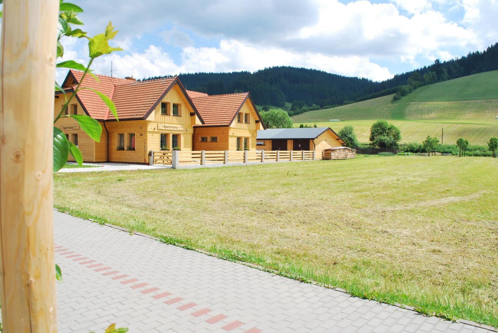 Apartmany Velké Karlovice Εξωτερικό φωτογραφία